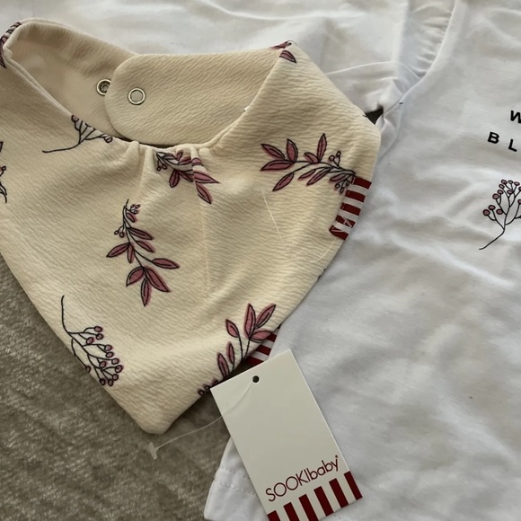 Bloom Baby Outfit - 3 Piece Set - Picture 4 of 4